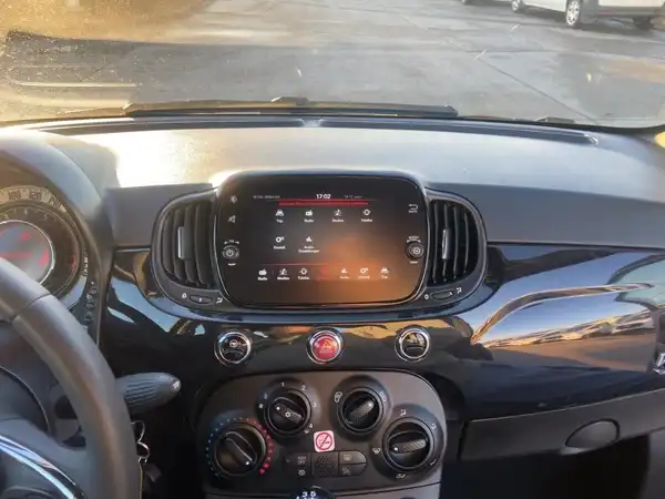 FIAT 500C (10/15)