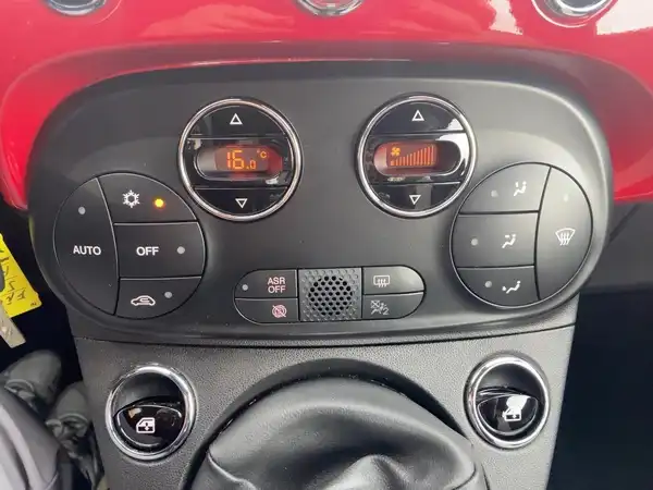 FIAT 500C (8/15)
