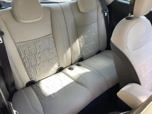 FIAT 500E (12/15)