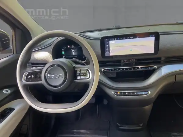 FIAT 500E (8/15)