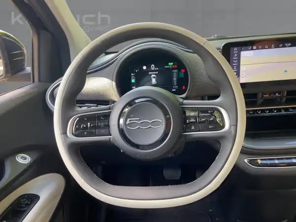 FIAT 500E (9/15)