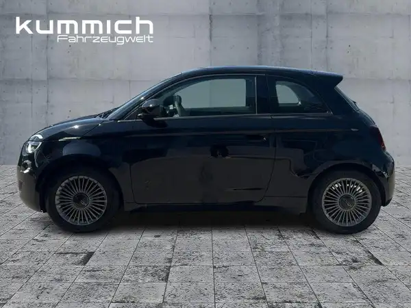FIAT 500E (6/15)