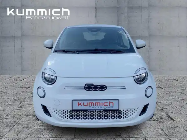 FIAT 500E (2/15)