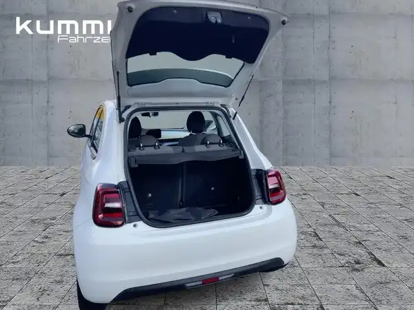 FIAT 500E (11/15)