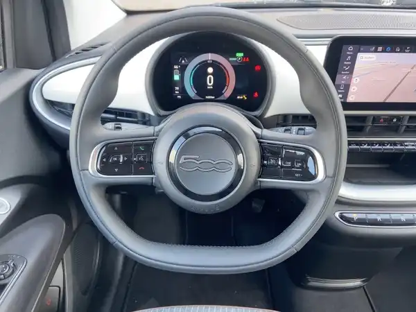 FIAT 500E (13/15)