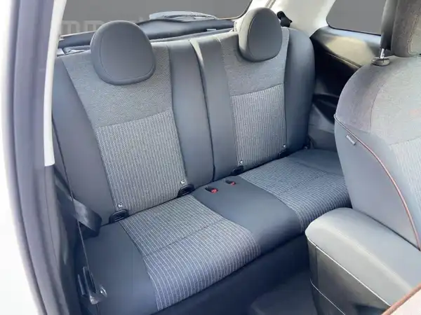 FIAT 500E (10/15)