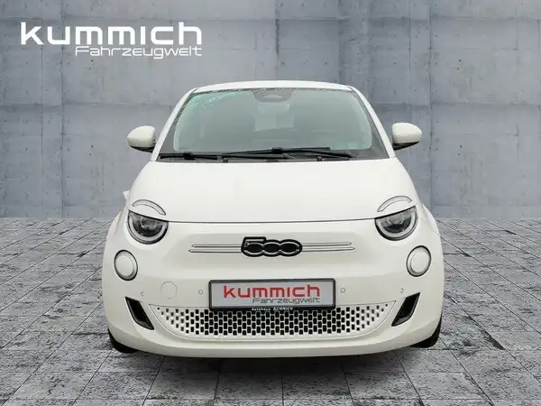 FIAT 500E (2/15)