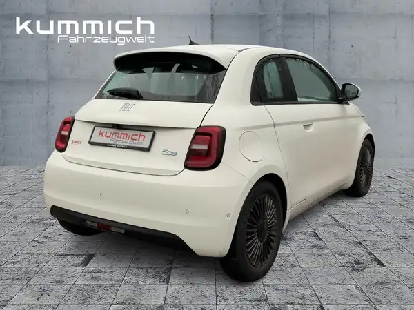 FIAT 500E (4/15)