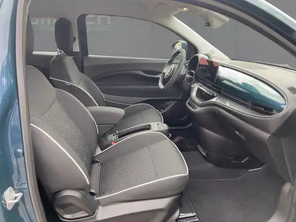 FIAT 500E (11/15)