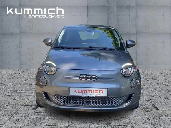 FIAT 500E (2/15)