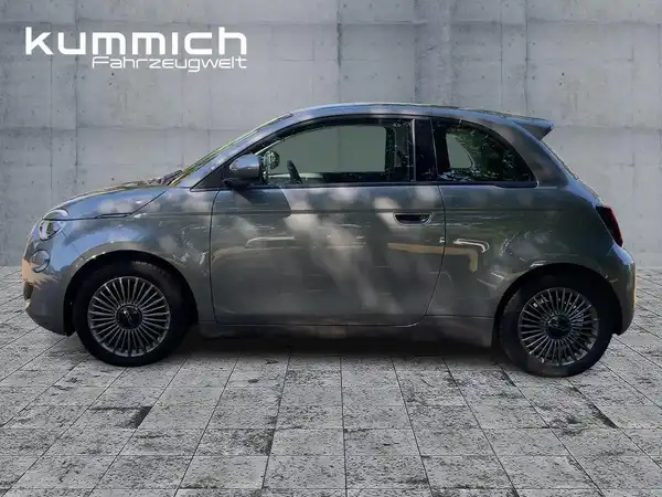 FIAT 500E (6/15)