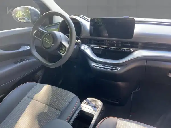 FIAT 500E (8/15)