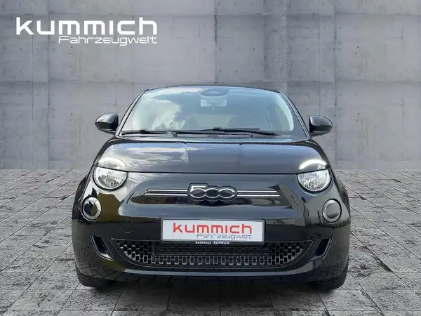 FIAT 500E (2/15)