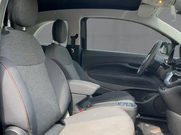 FIAT 500E (11/15)