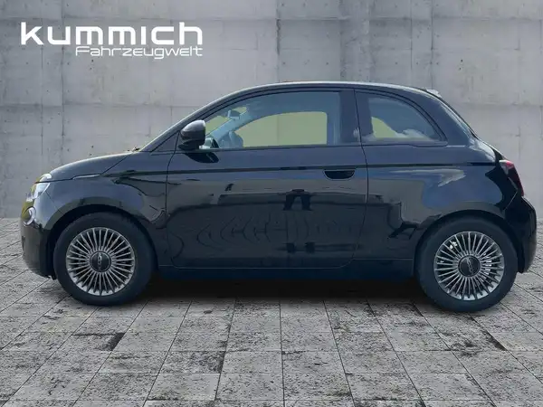 FIAT 500E (6/15)