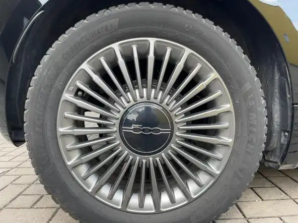 FIAT 500E (7/15)