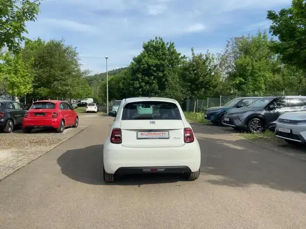 FIAT 500E (5/15)
