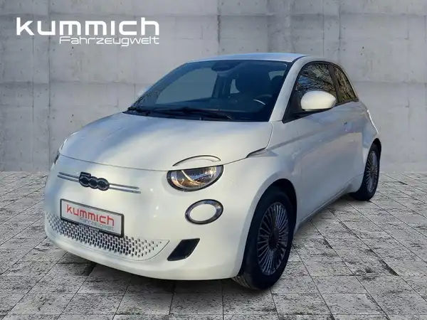 FIAT 500E (1/15)