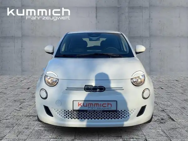 FIAT 500E (2/15)