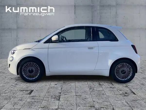 FIAT 500E (6/15)