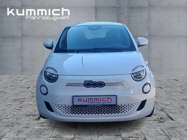 FIAT 500E (2/15)
