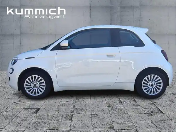 FIAT 500E (6/15)