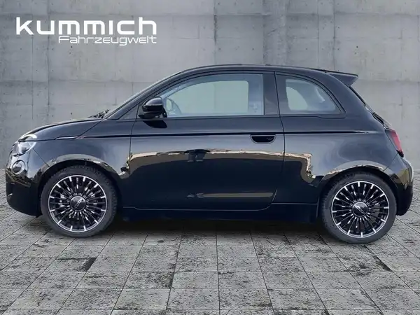 FIAT 500E (6/15)