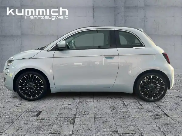 FIAT 500E (6/15)