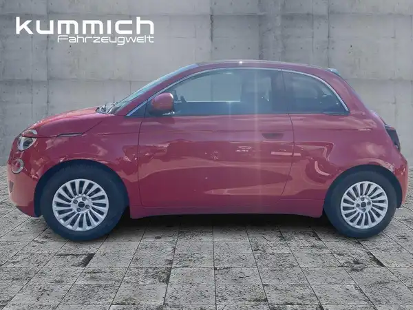 FIAT 500E (6/15)