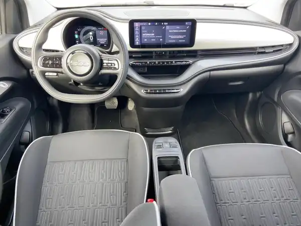 FIAT 500E (10/13)
