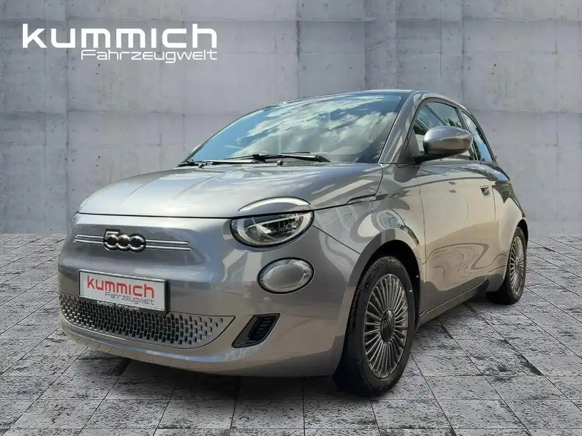 FIAT 500E (1/15)