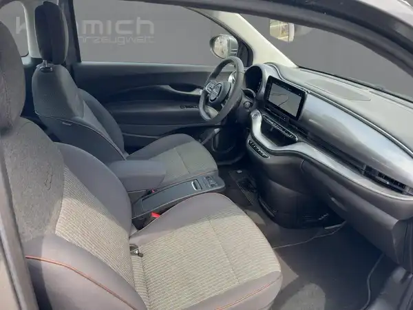 FIAT 500E (11/13)