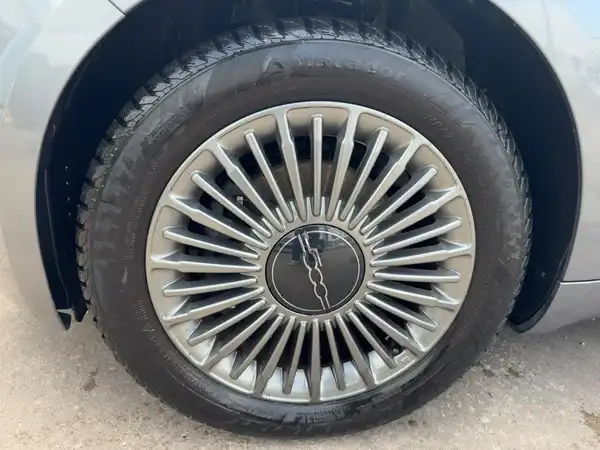 FIAT 500E (7/13)