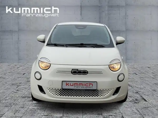 FIAT 500E (2/15)