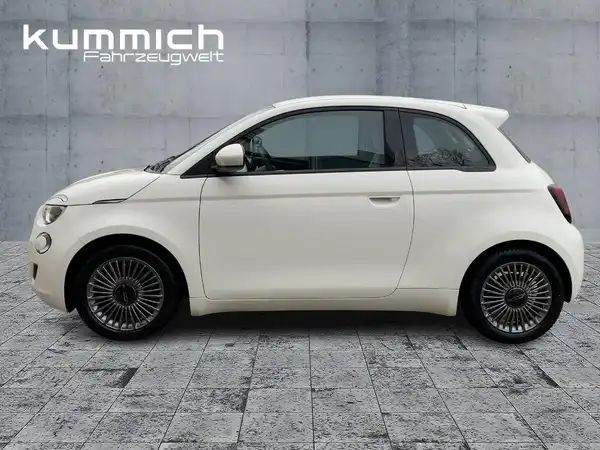 FIAT 500E (6/15)