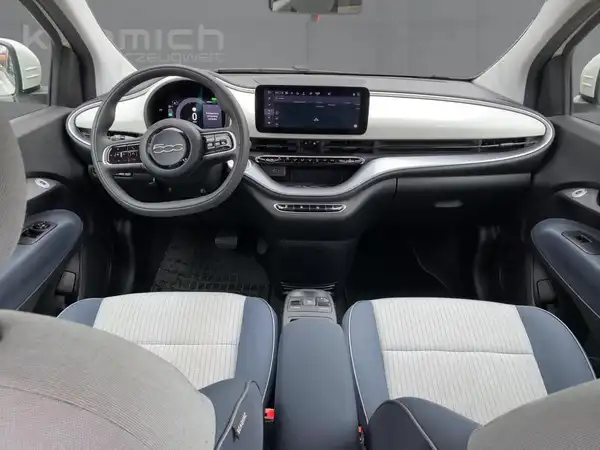 FIAT 500E (8/15)