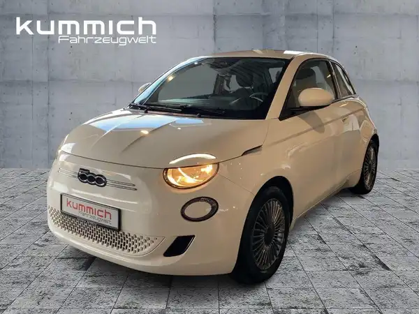 FIAT 500E (1/15)