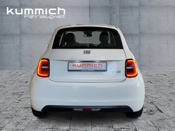 FIAT 500E (5/15)