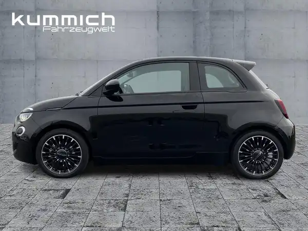 FIAT 500E (6/15)