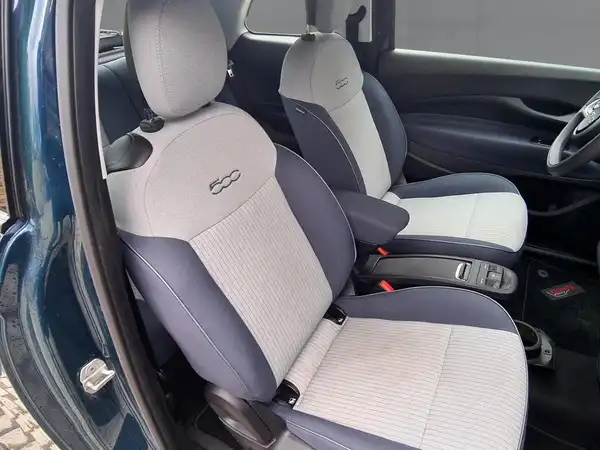 FIAT 500E (11/15)