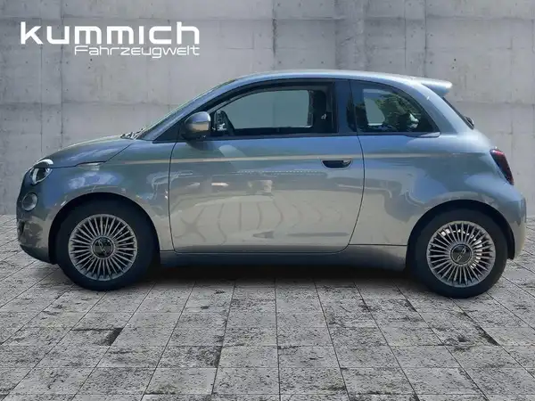 FIAT 500E (6/15)