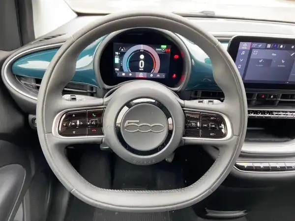 FIAT 500E (12/14)