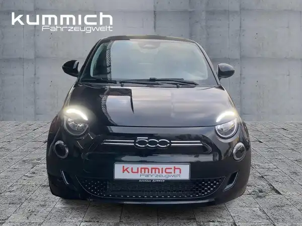 FIAT 500E (2/15)