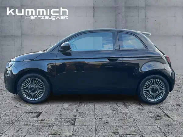 FIAT 500E (6/15)