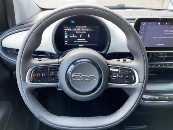 FIAT 500E (12/14)