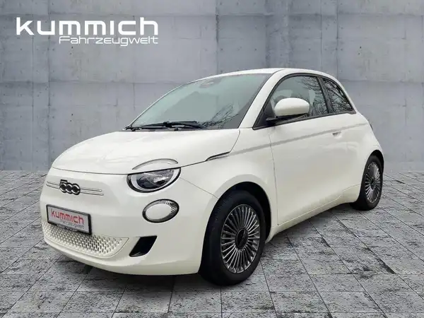 FIAT 500E (1/15)