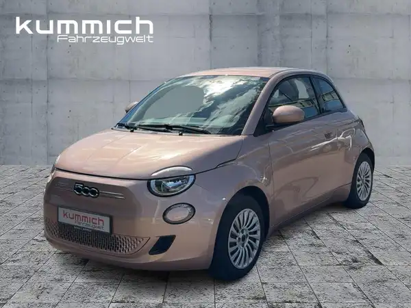 FIAT 500E (1/15)