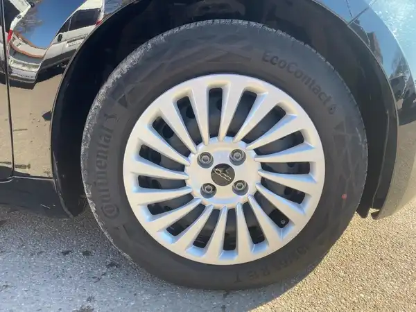 FIAT 500E (7/15)