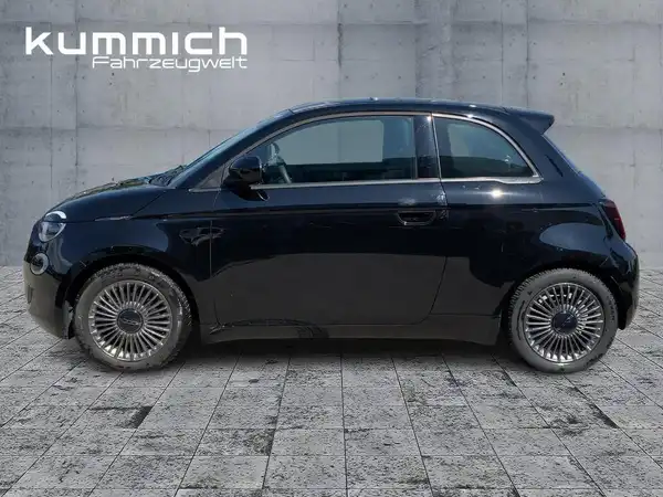 FIAT 500E (6/15)