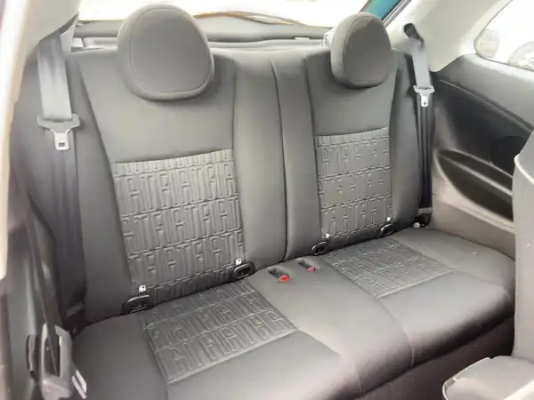 FIAT 500E (12/15)